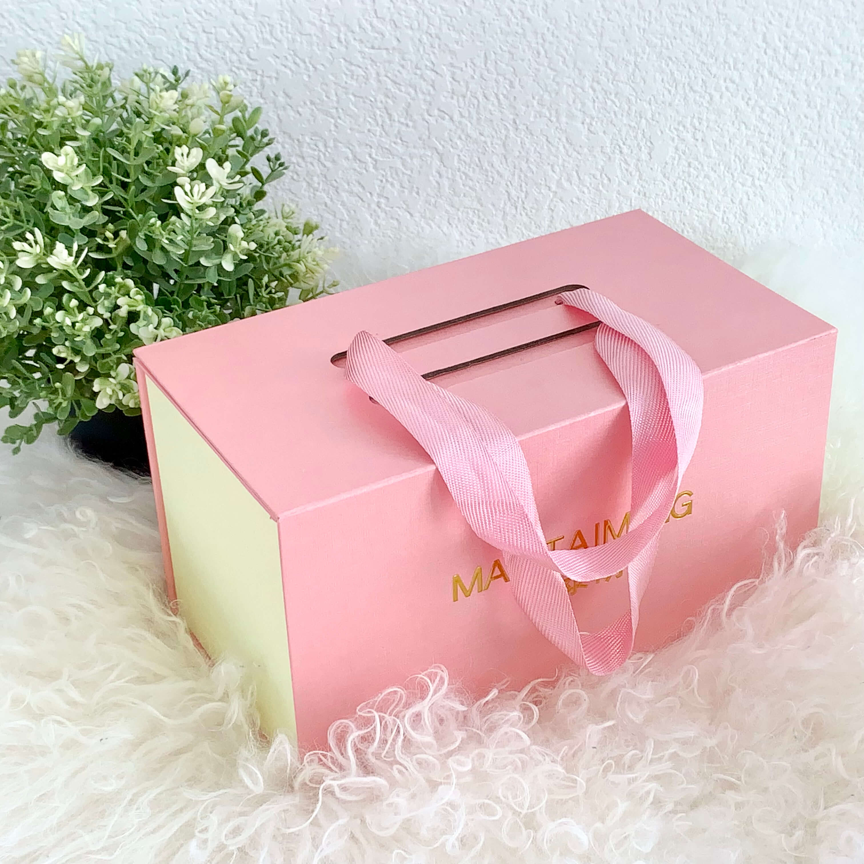 The Purrfect Pink Gift Box Large (Gift box only, Not sold separately)